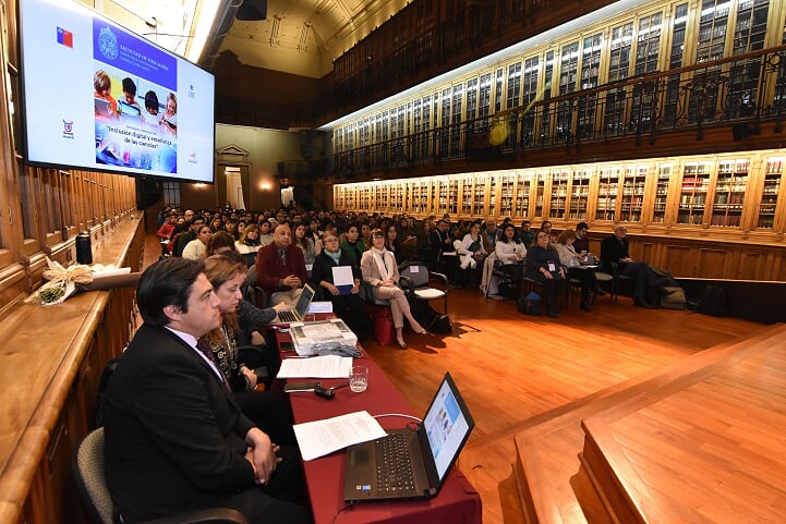 Galería : Seminario Internacional “Inclusión digital y enseñanza de las ciencias promotoras de pensamiento competencial, ciudadanía y valores en un mundo en compleja transformación”.